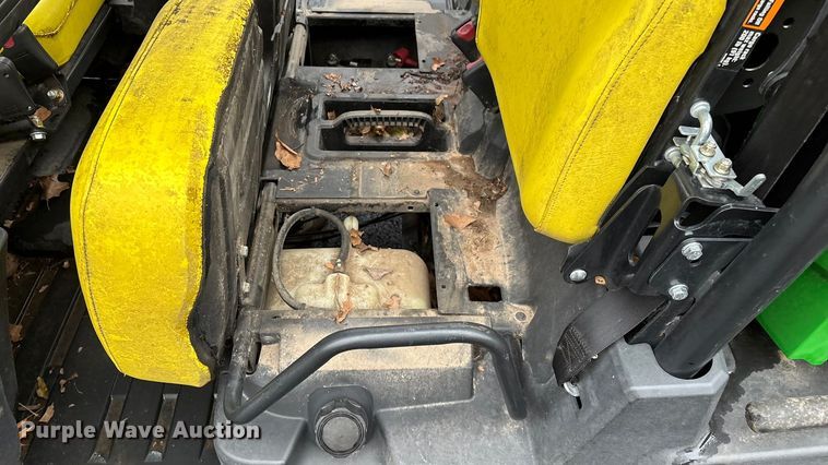 image for item EN5993 2012 John Deere XUV550 S4 utility vehicle