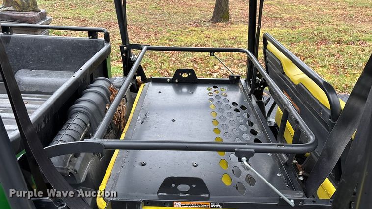 image for item EN5993 2012 John Deere XUV550 S4 utility vehicle