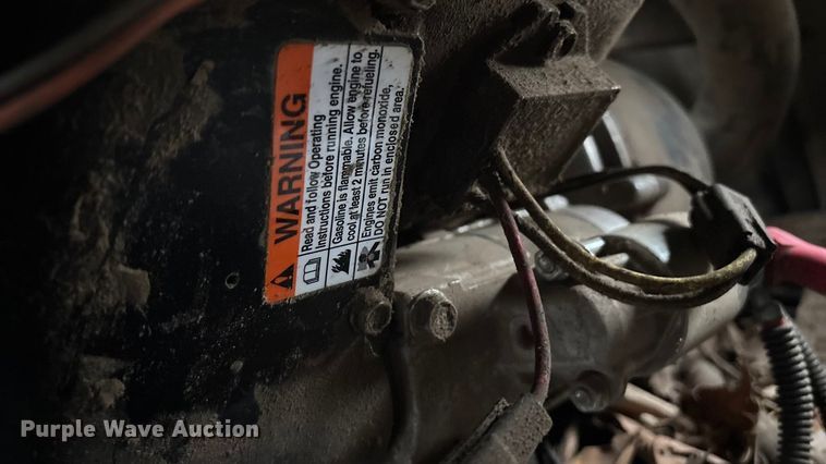 image for item EN5993 2012 John Deere XUV550 S4 utility vehicle