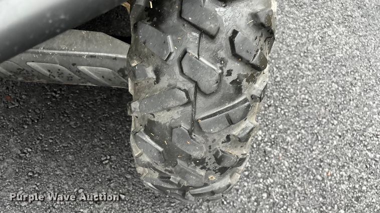 image for item EN5993 2012 John Deere XUV550 S4 utility vehicle