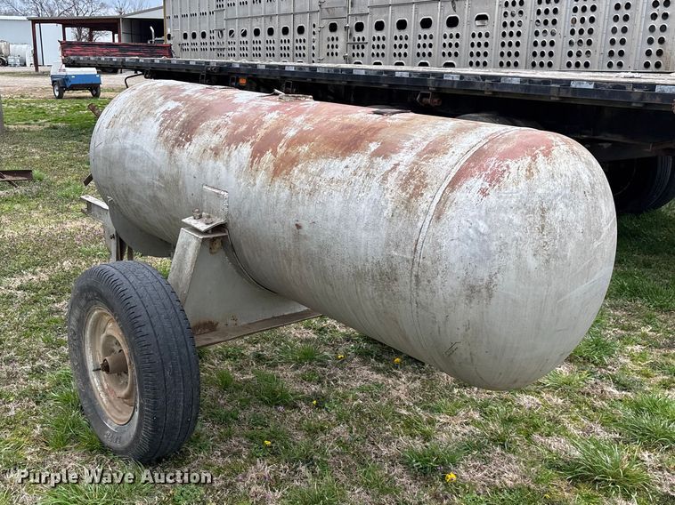image for item EO4012 Shop Built portable propane tank trailer