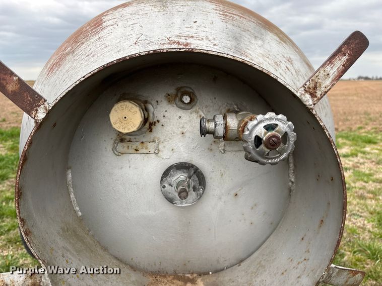 image for item EO4012 Shop Built portable propane tank trailer