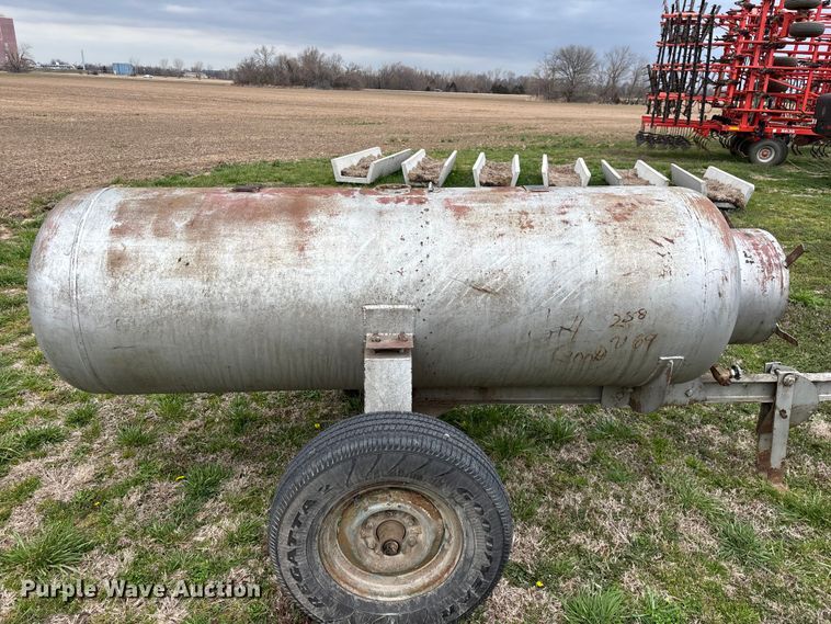 image for item EO4012 Shop Built portable propane tank trailer