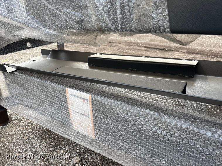 image for item EO4021 2025 Starvox JI830 automotive lift