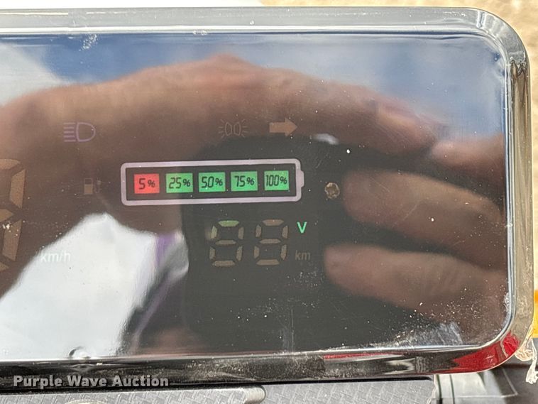 image for item EO4029 IRANCH IRET13 electric tricycle