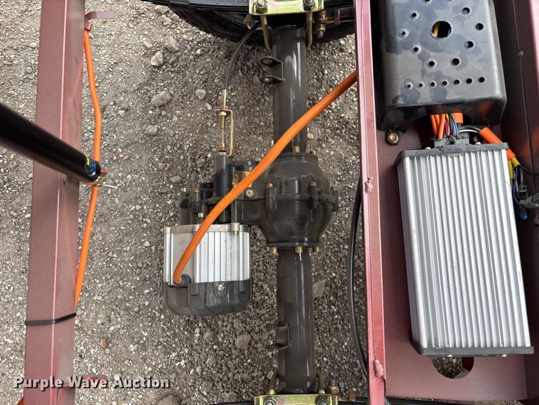 image for item EO4029 IRANCH IRET13 electric tricycle