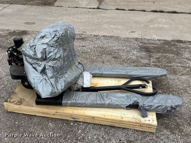 image for item EO4038 SDLANCH SDLFP30 pallet jack