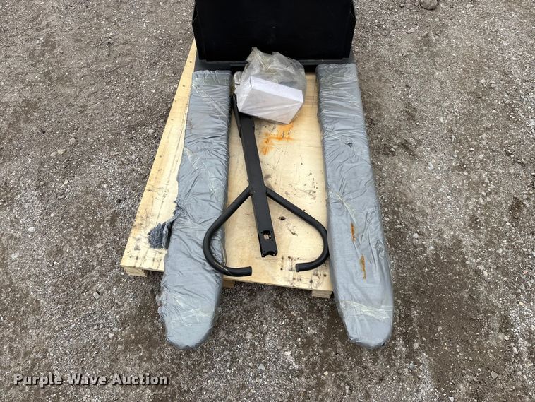 image for item EO4038 SDLANCH SDLFP30 pallet jack