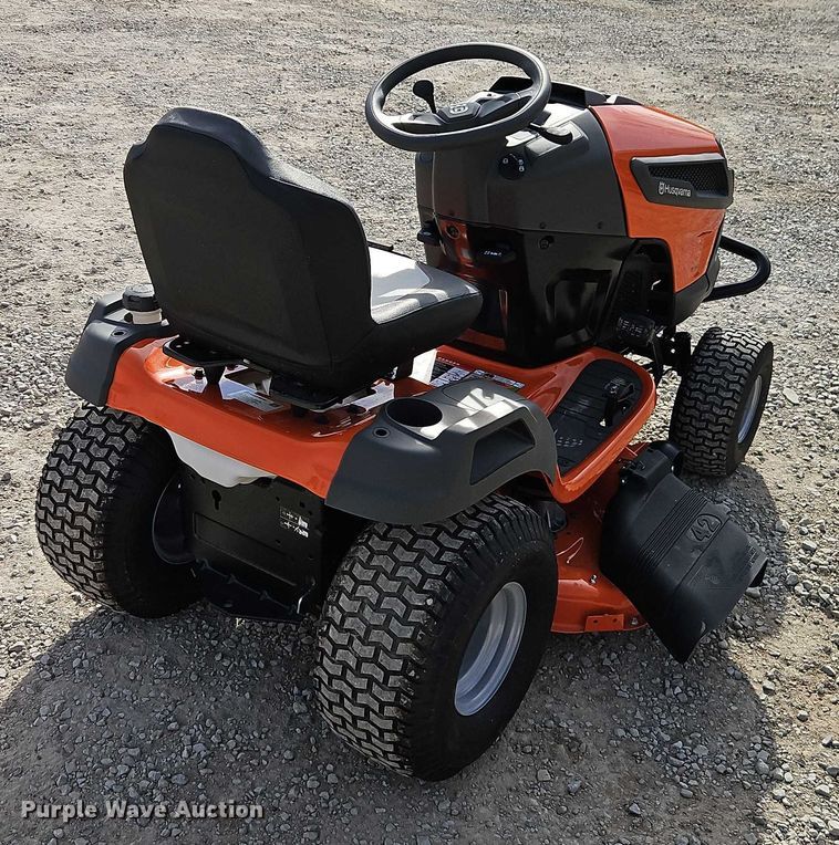 image for item EO4998 Husqvarna TS 142 lawn mower