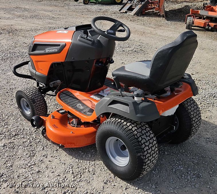 image for item EO4998 Husqvarna TS 142 lawn mower