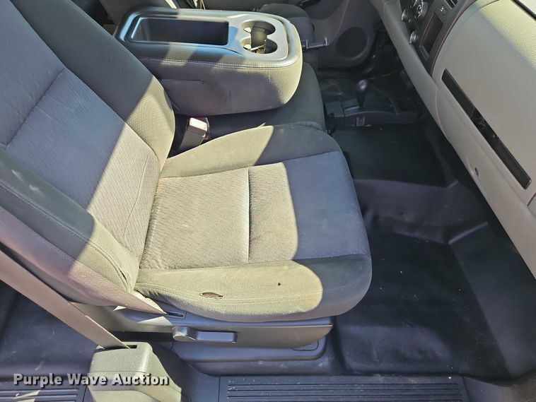 image for item EO7071 2010 Chevrolet Silverado 1500 Ext. Cab pickup truck