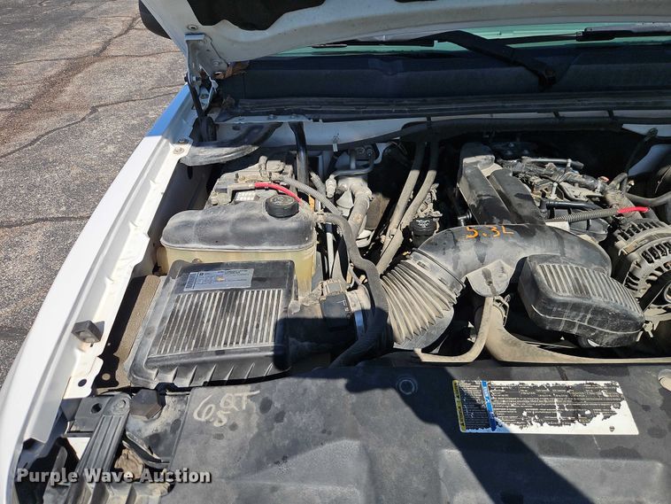 image for item EO7071 2010 Chevrolet Silverado 1500 Ext. Cab pickup truck