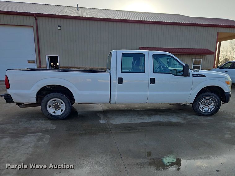 image for item EO7073 2011 Ford F250 Super Duty Crew Cab pickup truck