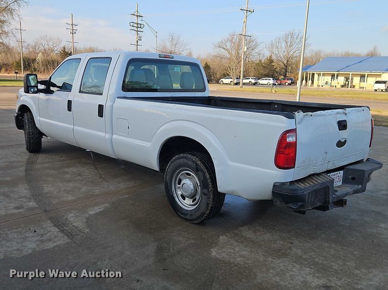 image for item EO7073 2011 Ford F250 Super Duty Crew Cab pickup truck