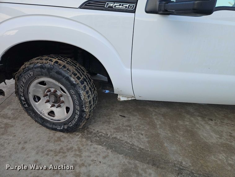 image for item EO7073 2011 Ford F250 Super Duty Crew Cab pickup truck