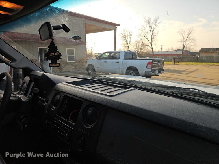 image for item EO7073 2011 Ford F250 Super Duty Crew Cab pickup truck