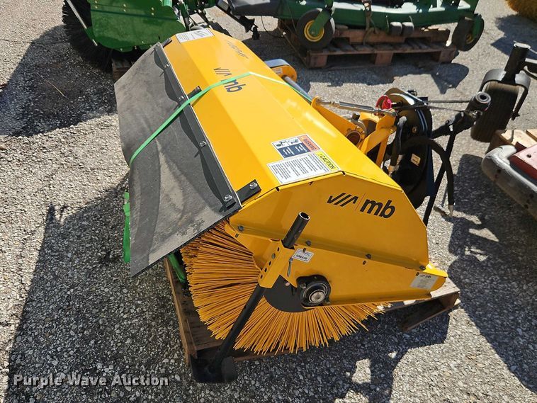 image for item EO7080 Toro Groundsmaster 7210 with Polar Trac system