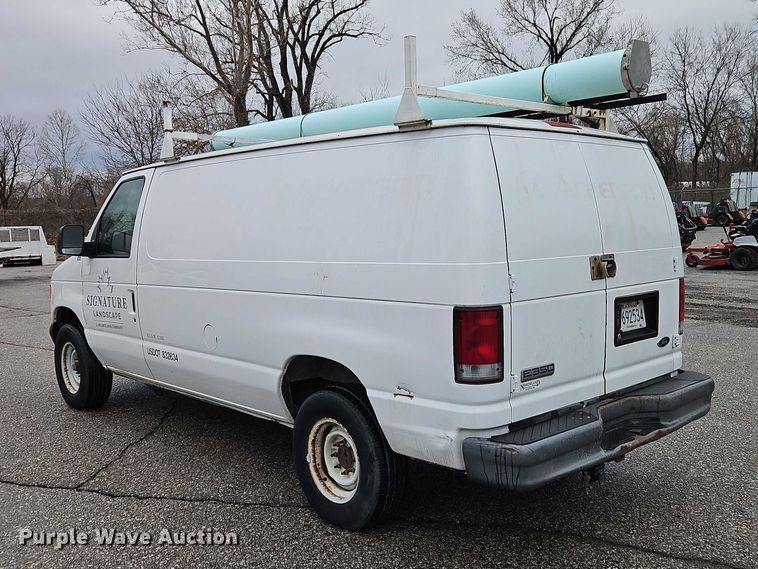 image for item EO7083 2006 Ford E350 van