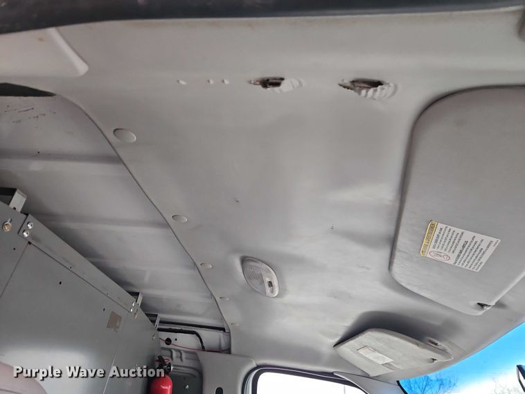 image for item EO7083 2006 Ford E350 van