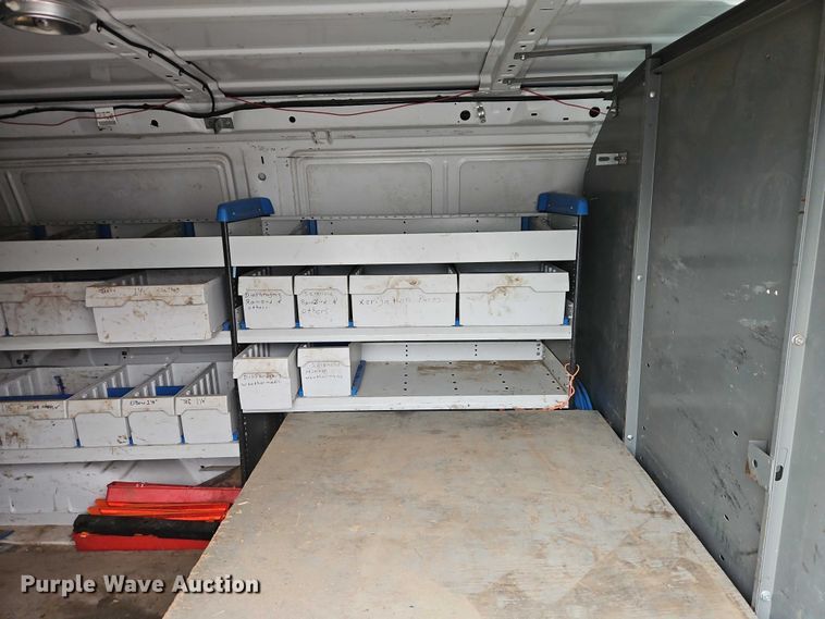 image for item EO7083 2006 Ford E350 van