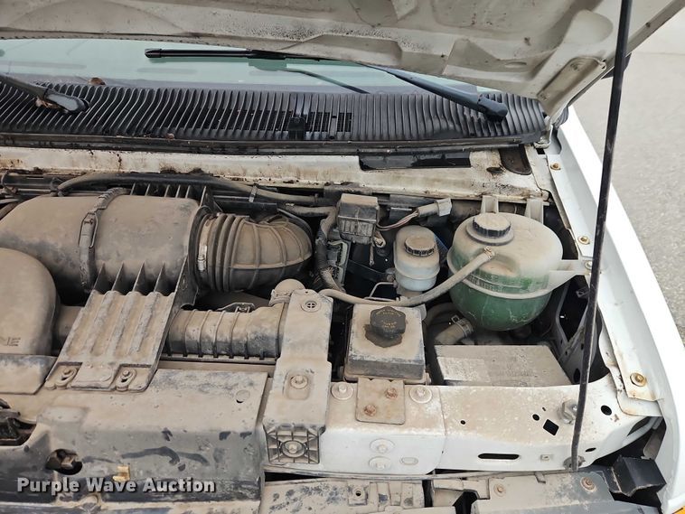 image for item EO7083 2006 Ford E350 van