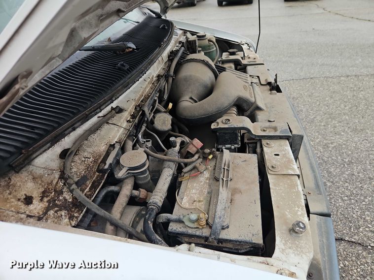 image for item EO7083 2006 Ford E350 van