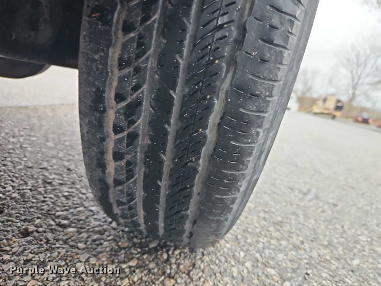 image for item EO7083 2006 Ford E350 van