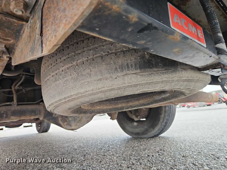 image for item EO7083 2006 Ford E350 van
