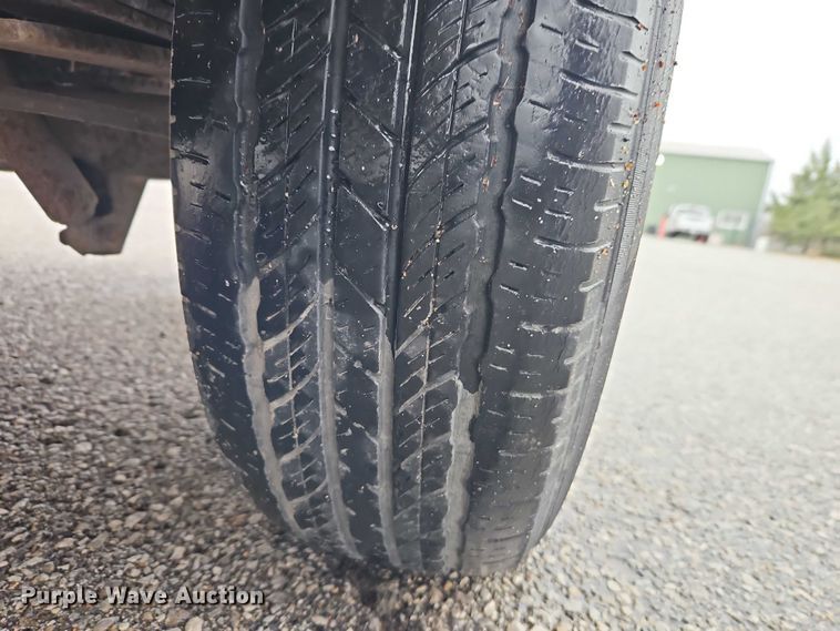 image for item EO7083 2006 Ford E350 van