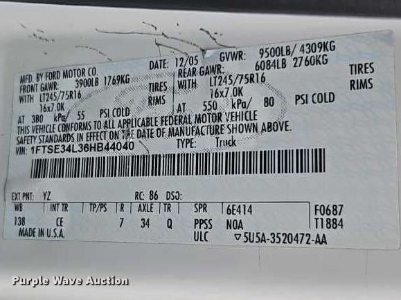 image for item EO7083 2006 Ford E350 van