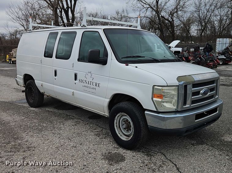 image for item EO7084 2008 Ford E250 van