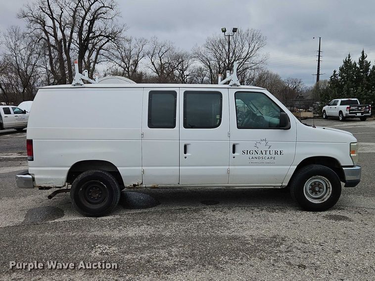 image for item EO7084 2008 Ford E250 van