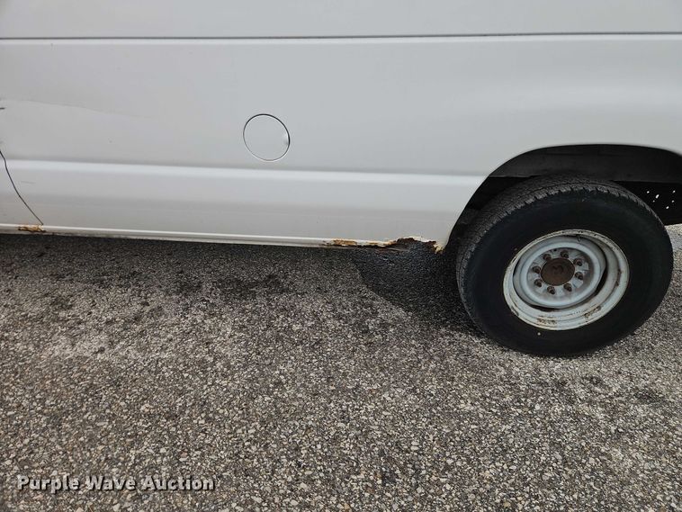 image for item EO7084 2008 Ford E250 van