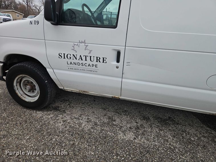 image for item EO7084 2008 Ford E250 van