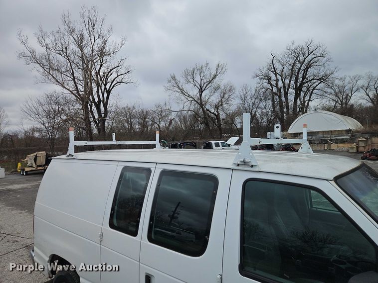 image for item EO7084 2008 Ford E250 van