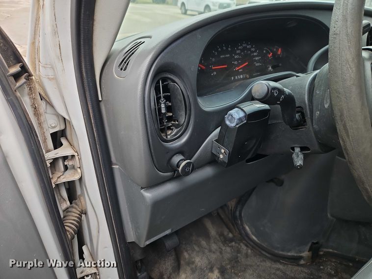 image for item EO7084 2008 Ford E250 van
