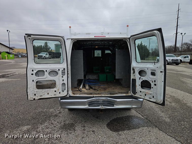 image for item EO7084 2008 Ford E250 van