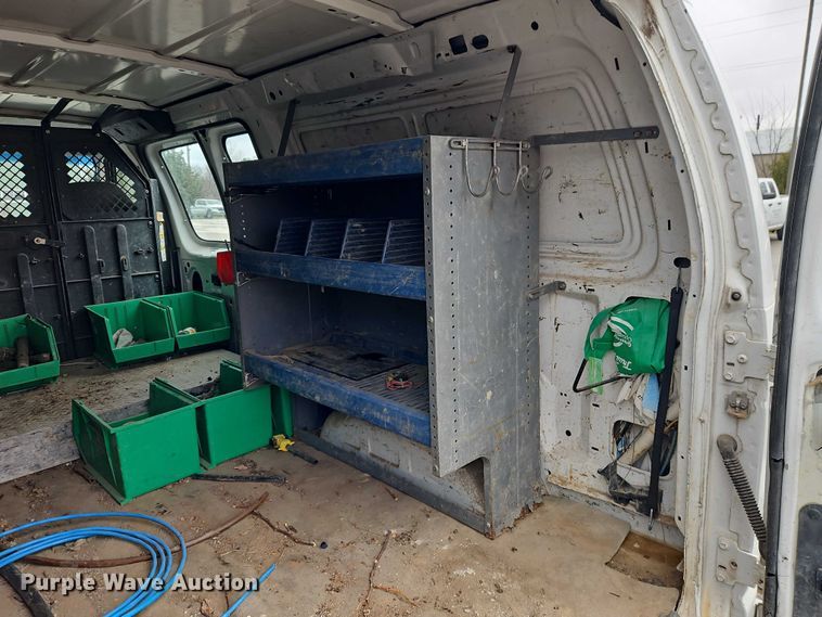 image for item EO7084 2008 Ford E250 van