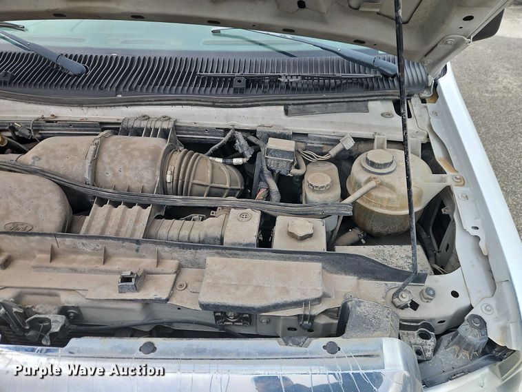 image for item EO7084 2008 Ford E250 van