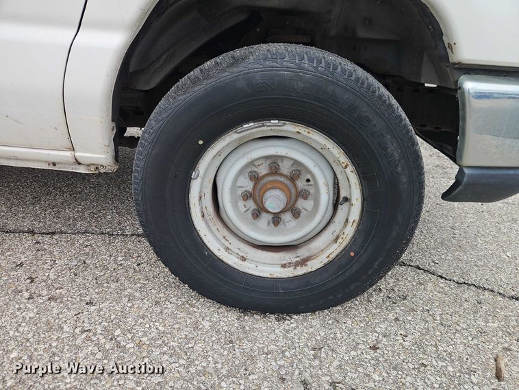 image for item EO7084 2008 Ford E250 van