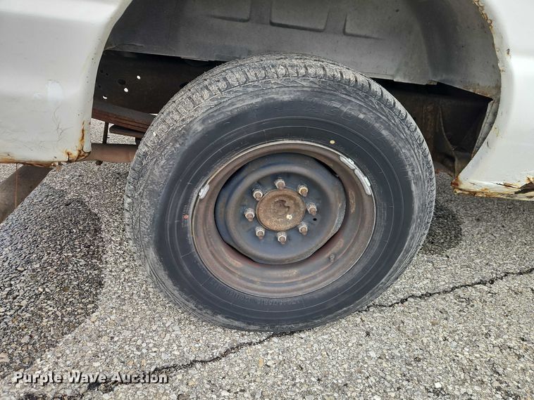 image for item EO7084 2008 Ford E250 van