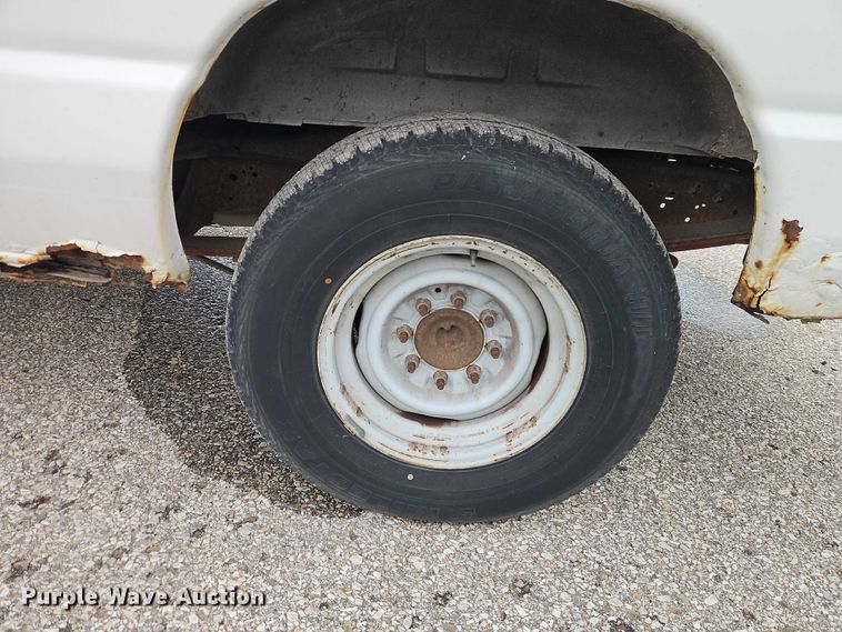 image for item EO7084 2008 Ford E250 van