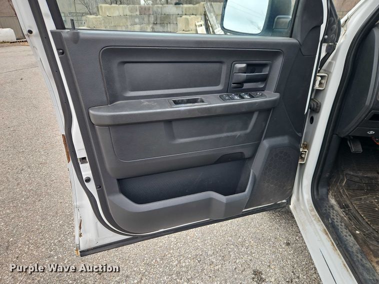 image for item EO7087 2012 RAM 1500 Ext. Cab pickup truck