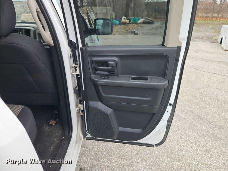 image for item EO7087 2012 RAM 1500 Ext. Cab pickup truck