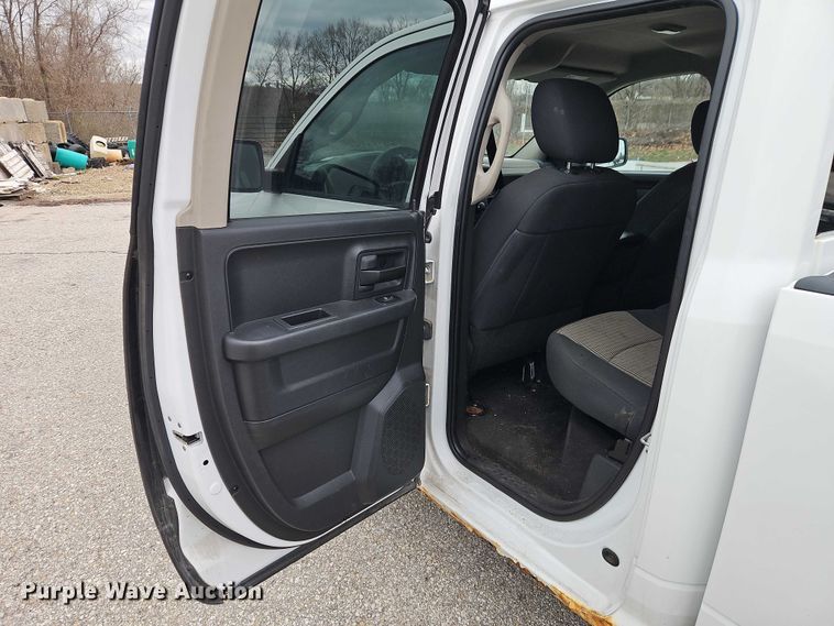 image for item EO7087 2012 RAM 1500 Ext. Cab pickup truck