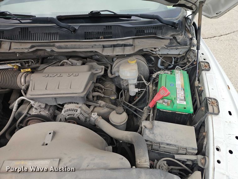 image for item EO7087 2012 RAM 1500 Ext. Cab pickup truck