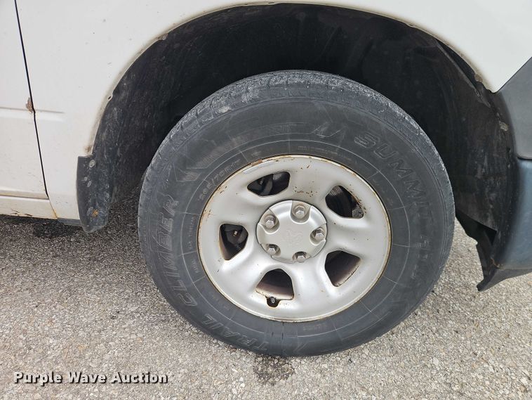 image for item EO7087 2012 RAM 1500 Ext. Cab pickup truck