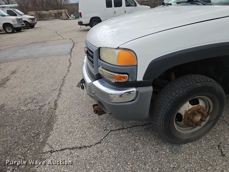 image for item EO7088 2007 GMC Sierra 3500 dump bed pickup truck