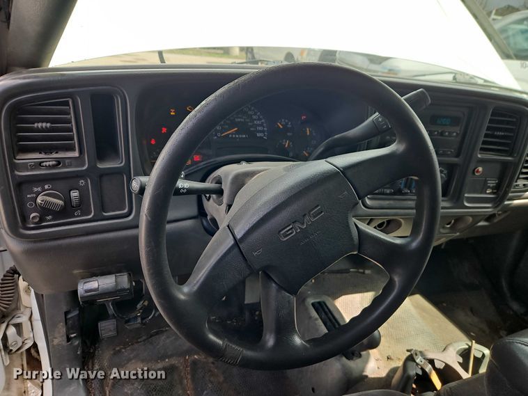 image for item EO7088 2007 GMC Sierra 3500 dump bed pickup truck