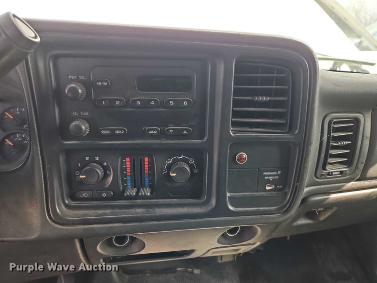 image for item EO7088 2007 GMC Sierra 3500 dump bed pickup truck